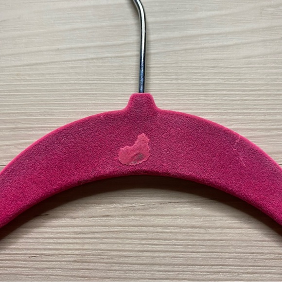 18-pc Bundle of Assorted Color Hangers - Picture 3 of 4